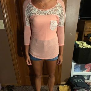 3/4 length sleeve tee with lace detail